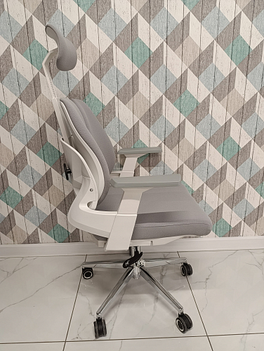 Компьютерное кресло Hiba gray / chrome из шоурума 4